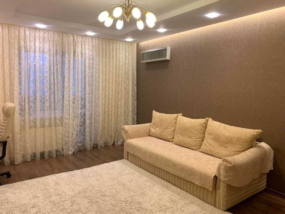 2 квартира, Салтовка,  Универмаг Украина Кулиничі