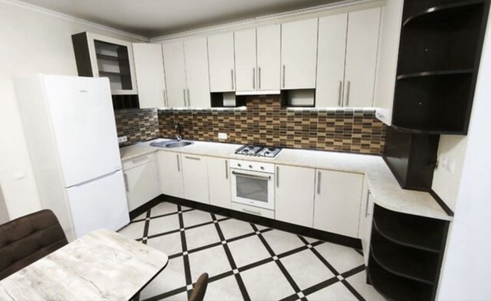 2 кімнатна квартира Озерна - фото 1