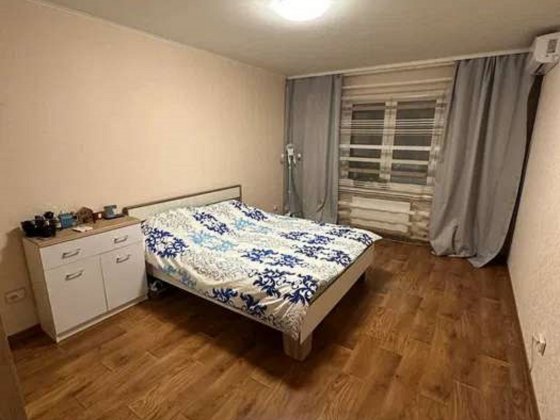 Продаж 1-к квартири вул. Ревуцького 54 Київ