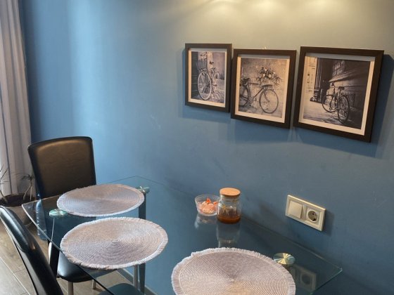 Драгоманова 2-б з  дизайнерським ремонтом і  меблями Київ