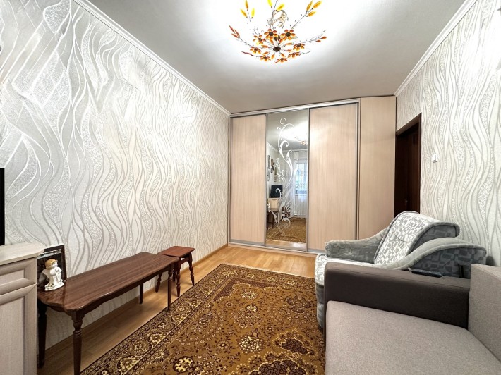 Продаж 1к квартири вул. Милославська 23а - фото 1