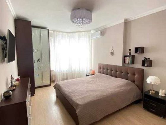 Продаж 3-к квартири вул. Олександра Мишуги 2 Київ