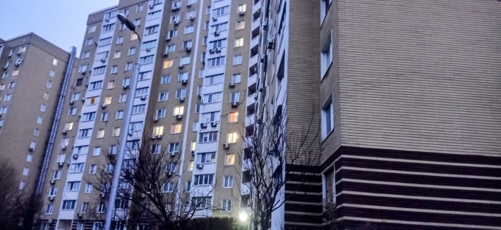 Без%. Продаж 3 к. кв. вул.Машинобудівна 21, метро Шулявська - фото 1