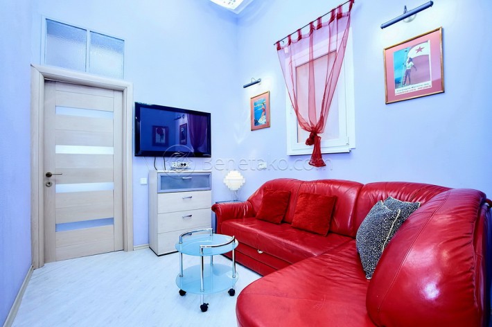 Небольшая квартира в центре Одессы, ул. Ланжероновская 21. - фото 1