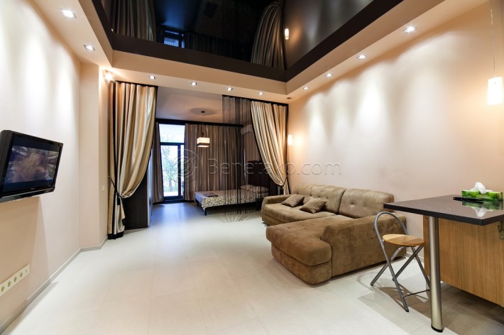 Стильные апартаменты в Ж/К «Аркадийский дворец». - фото 1