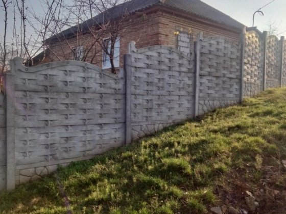 Дом  у речки в городе Олександрія