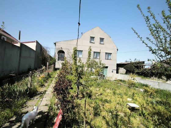 Продам будинок з цокольним та мансардними поверхами Білгород-Дністровський