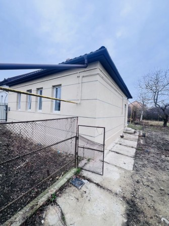 Продаж будинку з сучасним ремонтом в м.Берегове - фото 1