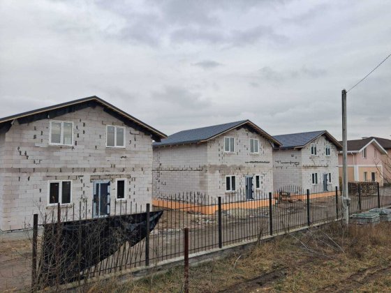Будинки 100м2 газ + електрика Боярка