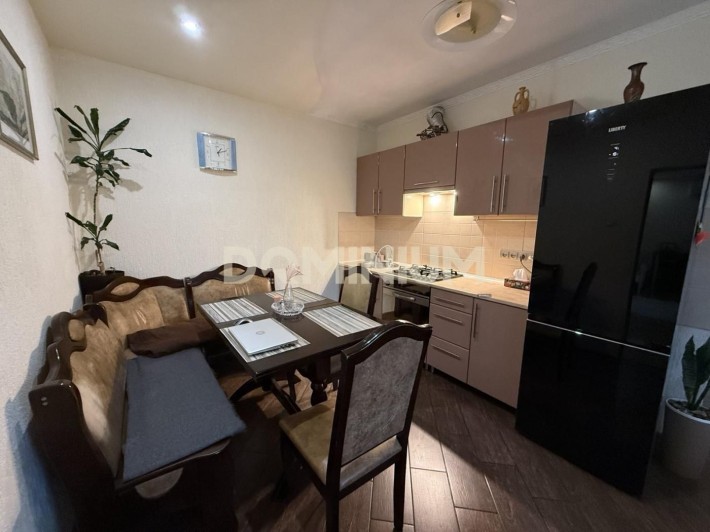 Продаж затишного будинку в м. Виноградів - фото 1