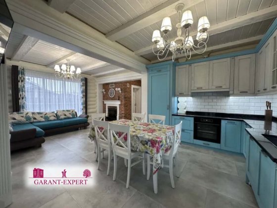 Просторий будинок у Тарасівці: зруб, 4 спальні, 7,5 соток! Боярка