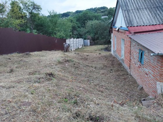 Продается дом в поселке Высокий, Харьковская область, участок 20 соток Високий