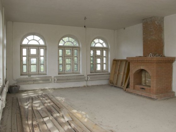 Продам дом 475м, 2этажа, кр.линия, 10 соток, гараж 28м, пгт Высокий Высокий