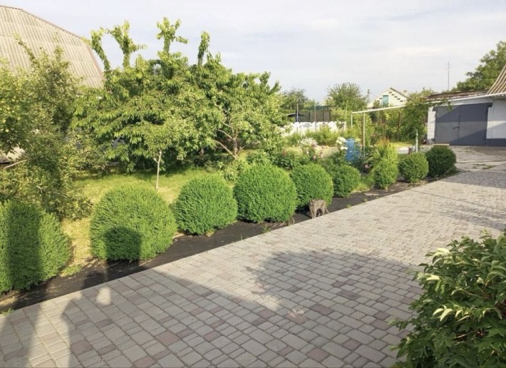 Добротний будинок з ремонтом меблями технікою Романково - фото 1