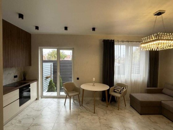 Таунхаус з ремонтом-заїзжай та живи Гостомель