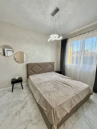 Одноповерховий таунхаус з ремонтом ! Власний дворик - фото 1