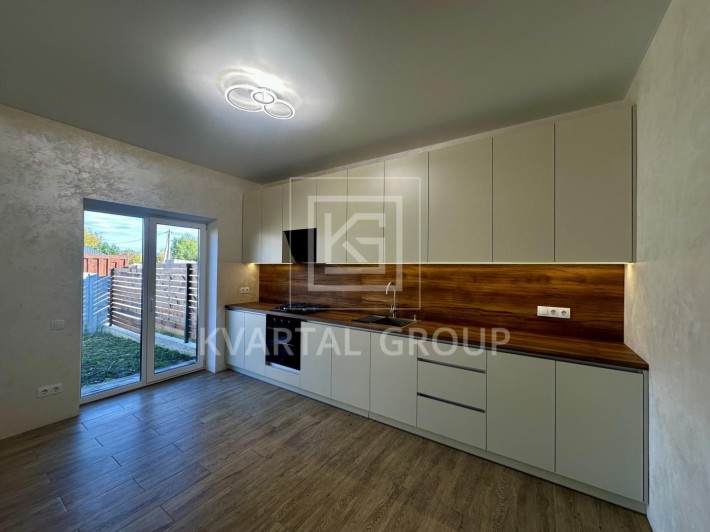 Сучасний, стильний таунхаус – компактне та затишне житло! - фото 1