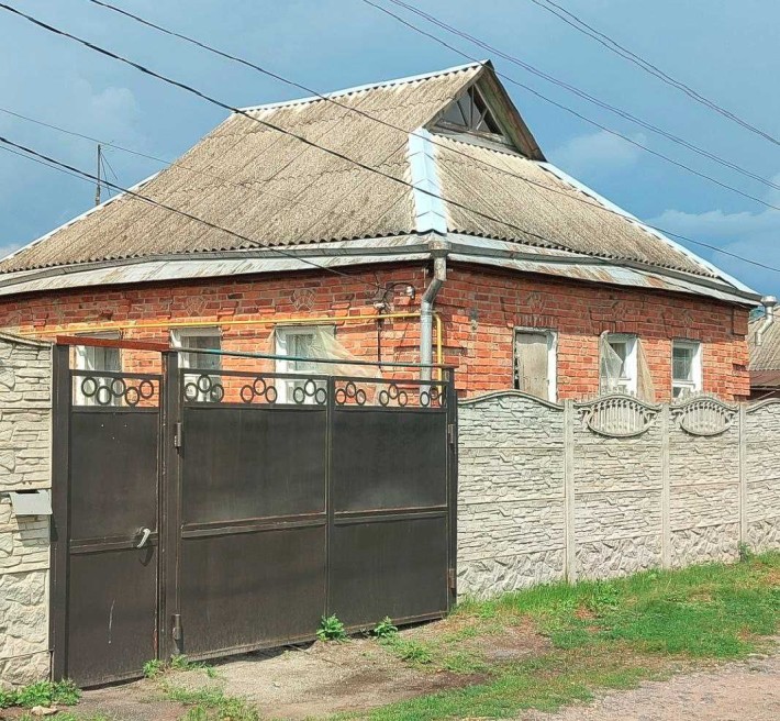 Продам окремий будинок з газом і зручностями в Дергачах р-н Піски. - фото 1