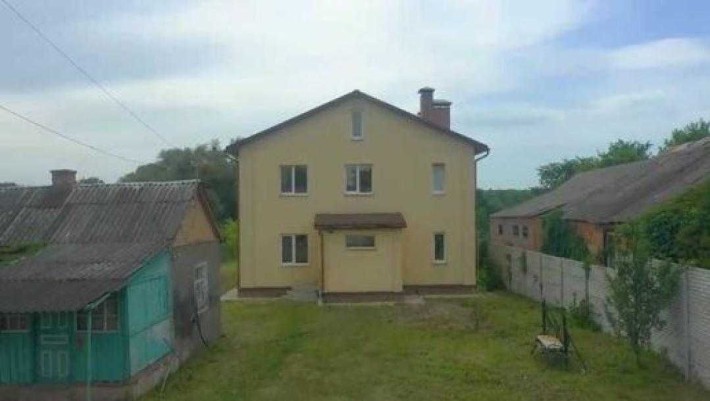 Продам 2-х поверховий дім в Дергачах на 22 сотках приватизованої землі - фото 1