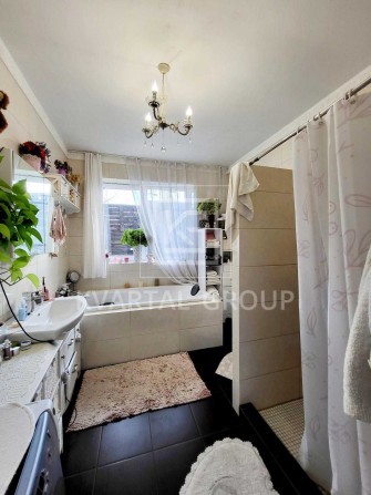 Продаж шикарного будинку в Гостомелі - фото 1