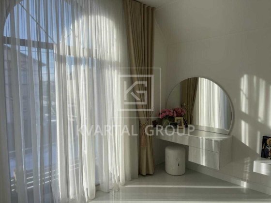 Просторий будинок з ремонтом, меблями та технікою — заїжджай і живи Гостомель