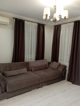 Продам добрий будинок в центрі міста (тільки продаж) - фото 1