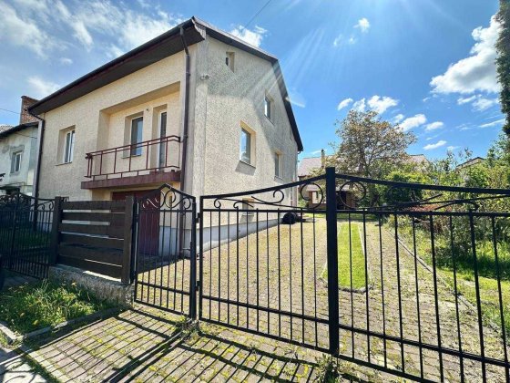 Продаж якісного цегляного будинку у м.Дрогобич Дрогобич