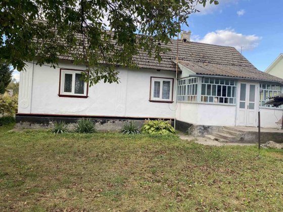 Продається будинок в с.Мирогоща Перша,вул.Шевченка 9 Дубно