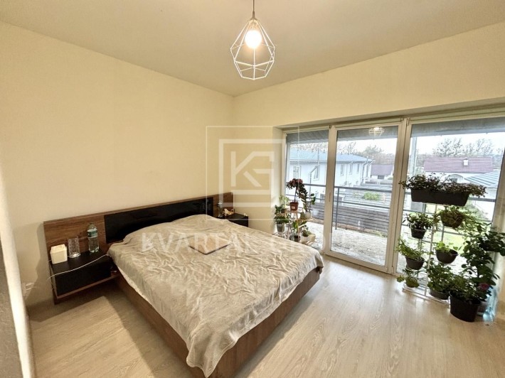 Чудовий кутовий таун в Гостомелі з каміном і газом, дизайн проект - фото 1