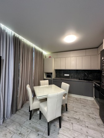 Продаж таунхаусу з новим ремонтом! Ціна нижче ринку! Оформлення 2% - фото 1