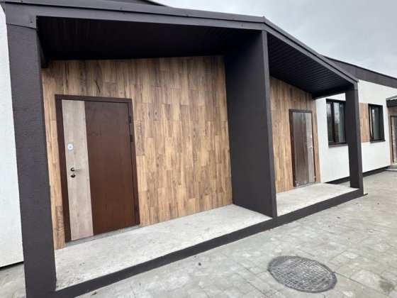 Одноповерховий таунхаус з ремонтом в Гостомелі Гостомель