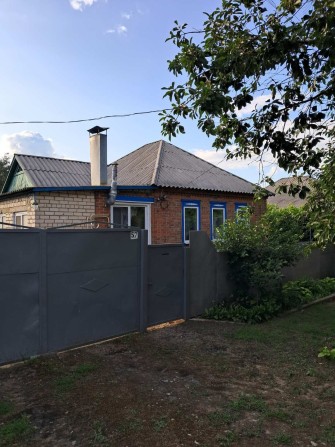 Продам будинок ,м Ізюм - фото 1