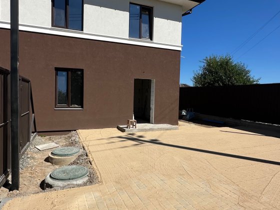 Дуплекс в Гостомелі, велика ділянка. Гостомель