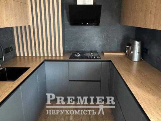 Продам міцний зимовий будинок біля міста! Черноморск