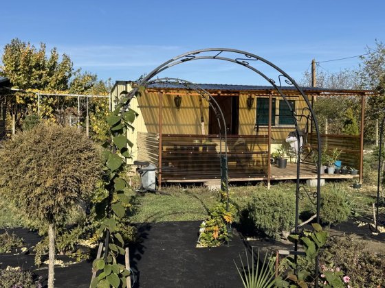 Домик у моря на участке 6 соток Черноморск