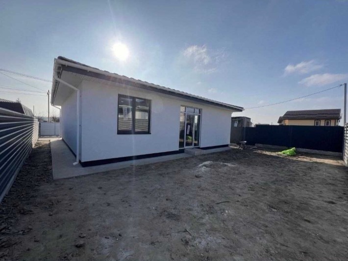 Окремий одноповерховий будинок в Гостомелі, на 4 сотках, - фото 1