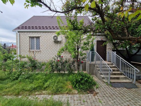 Капітальний будинок біля озера / СОГ Заря / Великодолинське Черноморск