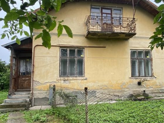 Продаж приватного будинку із земельною ділянкою Калуш
