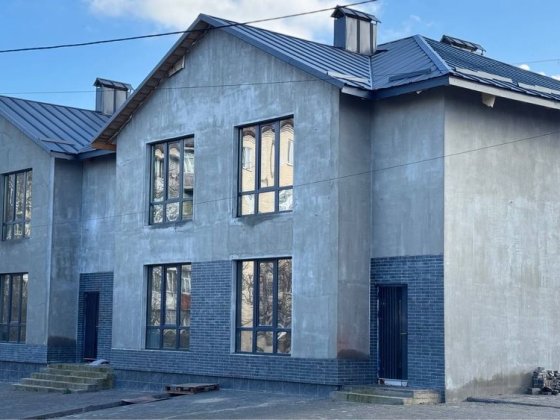 Продам в центрі таунхаус Каменец-Подольский