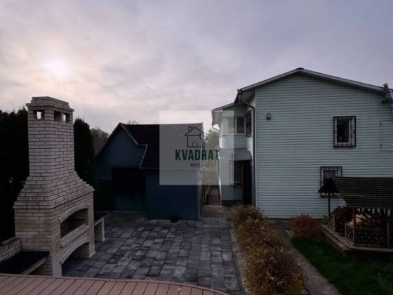 Продам затишний будинок з басейном та зоною відпочинку біля Дністра Каменец-Подольский