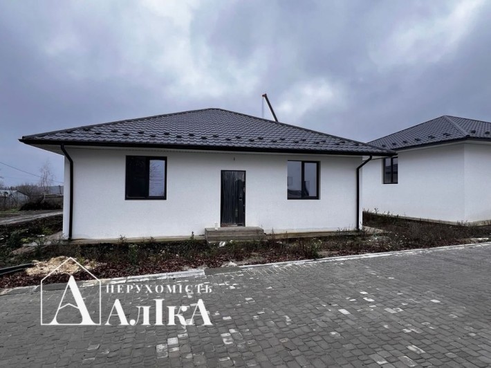 Продам сучасний новозбудований будинок - фото 1