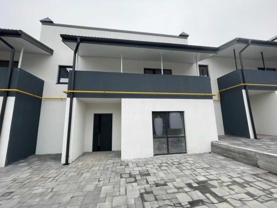 Продаж таунхауса з центральними комунікаціями за ціною квартири Гостомель