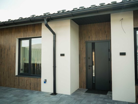 Таунхаус 65 м² з ділянкою 2,13 сот. у Гостомелі, газ, новобудова