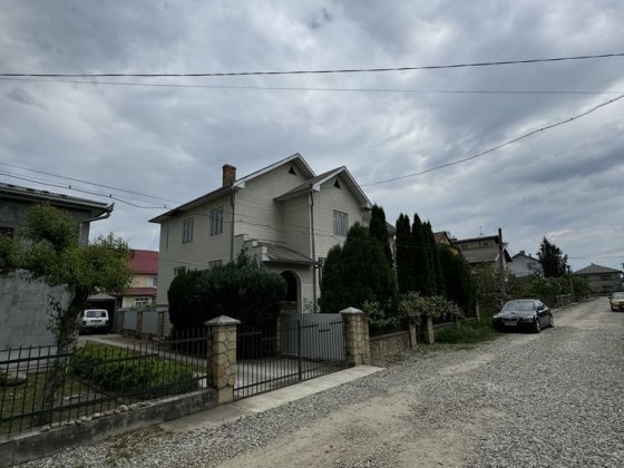 Будинок від власника — 290 м² у центральній частині міста Коломыя