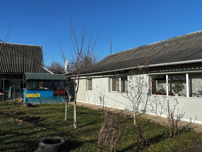 Приватний будинок в центральній частині міста - фото 1