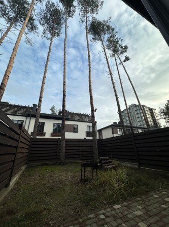Таунхаус серед сосен та поруч з парком в Гостомелі - фото 1