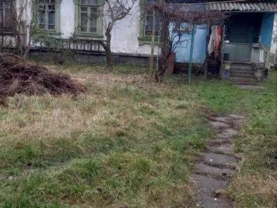 Частина будинку р-н стадіона Локомотив Конотоп