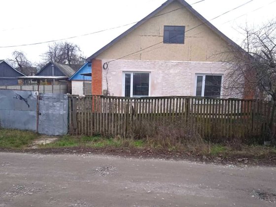 Продам Добротний будинок Лубны