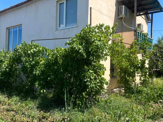 Продається двоповерховий будинок з меблями та технікою Марганец