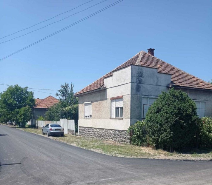 Нерухомість, Будинок, Земельна ділянка - фото 1